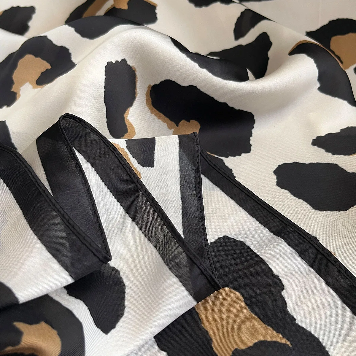Leopard Scarf Women Imitation  - Silk Tie Woven recensione e prezzo