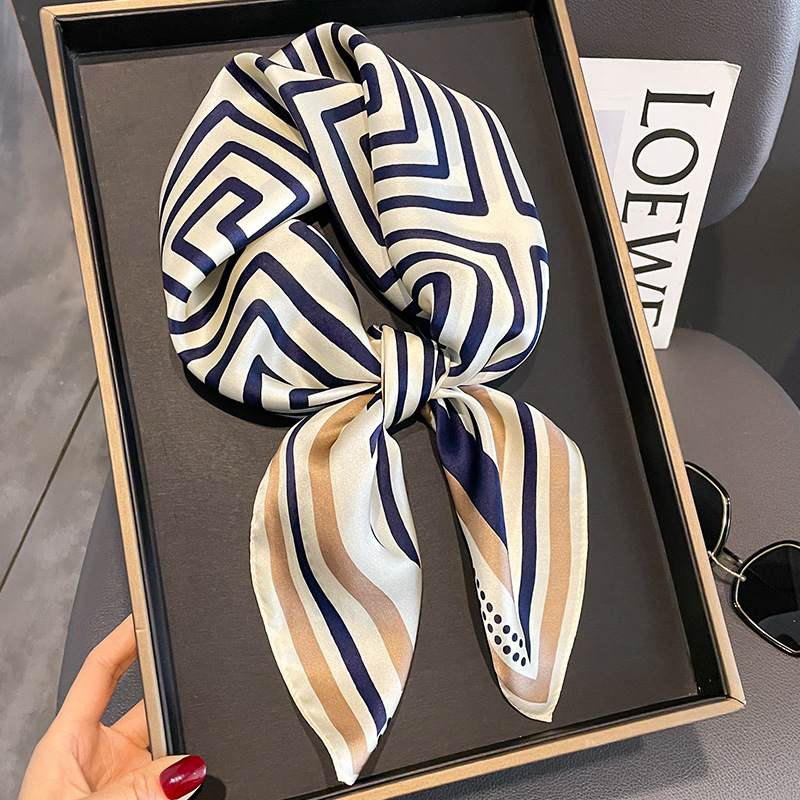 Luxury Brand Neckerchief Sprin - Silk Tie Woven recensione e prezzo