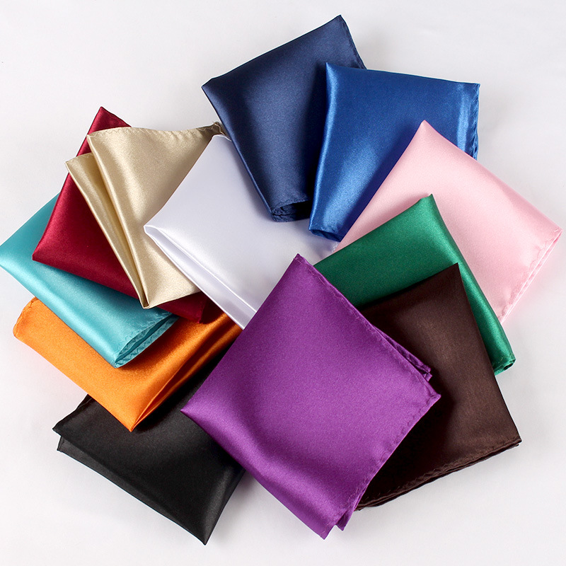 22CM Solid Color Pocket Squre  - Men'S Used Formal Wear recensione e prezzo