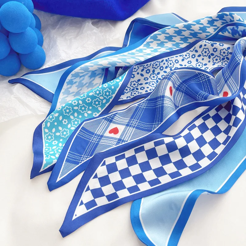 Klein blue silk scarf new chec - Silk Tie Woven recensione e prezzo